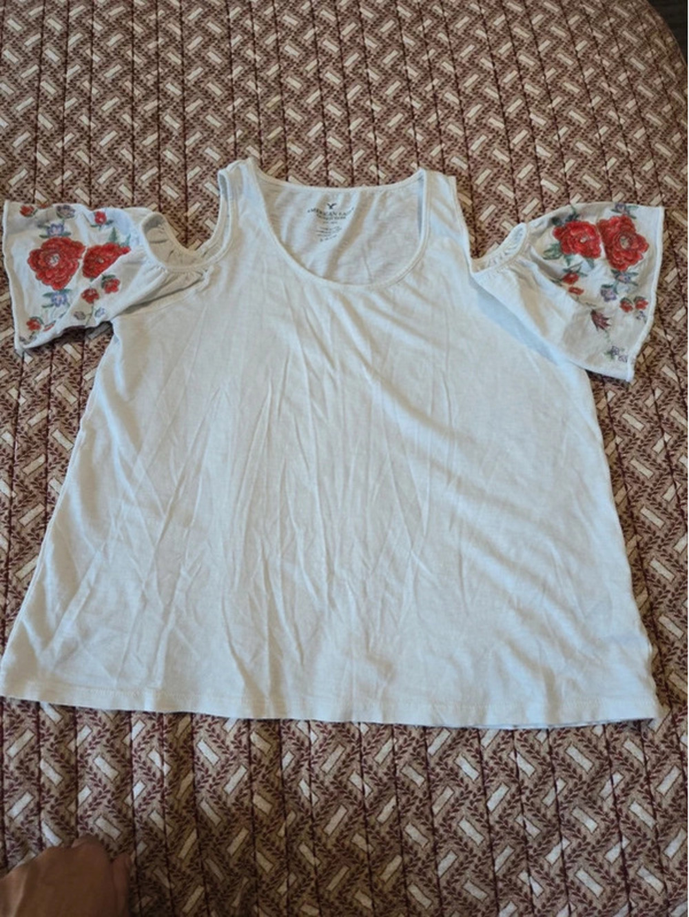 American eagle cold shoulder top embroidery size S
